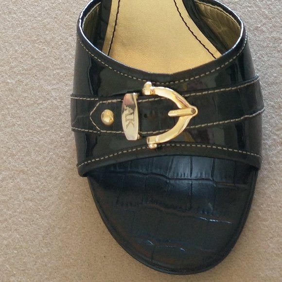Women's Anne Klein size 7.5 black sandals - 3" heels - Picture 4 of 14